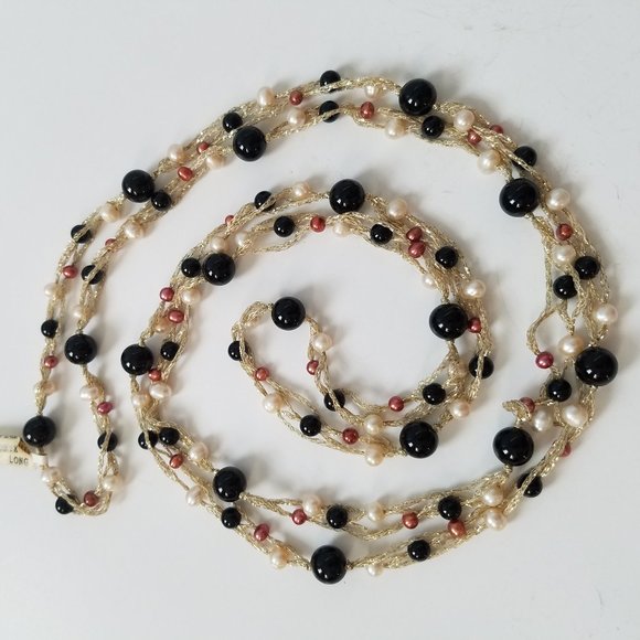 Woman's Long Necklace with Natural Pearl Black Onyx Silk thread - Picture 8 of 16